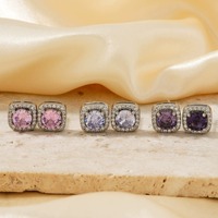 ACME elegante cobre latón Cubic Zirconia pendientes forma cuadrada con cristales circundantes multicolor moda adelante joyería