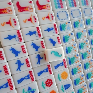 Juego de Mahjong Premium Texas Rodeo Cowboy |   Fichas de Mahjong Americanas de Acrílico de una Sola Capa para Juegos de Estilo Occidental y Uso en Casinos - Product Image 5