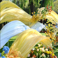 Décoration florale géante de luxe personnalisée pour vitrines et spectacles en extérieur