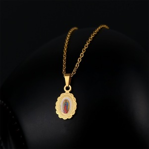 Collier à chaîne avec pendentif chrétien en acier inoxydable plaqué argent YYN, personnalisé, saint Benoît catholique - Product Image 4