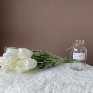 Venta al por mayor Diy tulipanes artificiales de seda de alta calidad <span class=keywords><strong>10</strong></span> ramas Flor de tulipán de imitación blanca para la decoración de la boda - Product Image 4