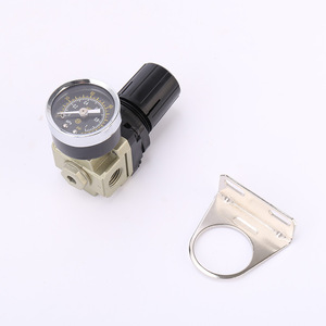 Válvula Reductora de Presión Baofeng Pneumatics AR2000-02, Tamaño de Puerto de 1/4 Pulgada, para Aplicaciones de Gas a Temperatura Normal - Product Image 1