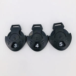 מכירה לוהטת להתאמה אישית מועדון גולף ראש כיסוי שחור פלסטיק צלחת דיגיטלי מספר צלחות מסתובב פלסטיק תג - Product Image 3