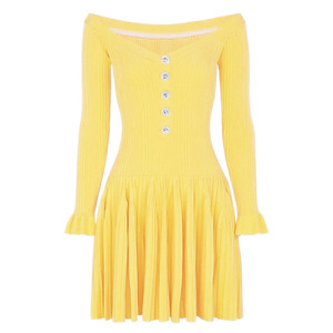 Nuovo Arrivo 2026: <span class=keywords><strong>Abito</strong></span> Autunnale con Spalle Scoperte, Bottoni in Strass, Volant, <span class=keywords><strong>Maniche</strong></span> <span class=keywords><strong>Lunghe</strong></span>, Vestito Mini Aderente e <span class=keywords><strong>Svasato</strong></span> in Maglia per Donna - Product Image 1