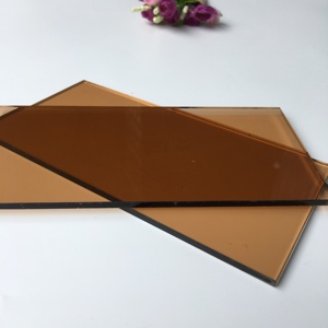 Chine Verre personnalisé Table à manger en verre <span class=keywords><strong>teinté</strong></span> Dessus en verre trempé avec un beau travail de bord Fabricants - Product Image 6
