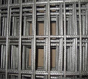 Grillage de renforcement pour la prévention des fissures dans les coussins de béton pour la construction, grillage en fil d'acier soudé à trous carrés - Product Image 1