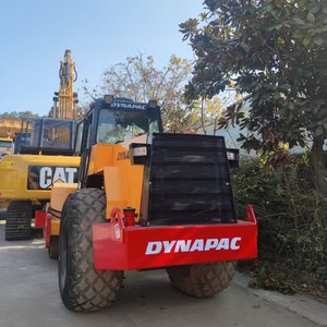 รถบดถนนแบบสั่นสะเทือน Dynapac CA251D มือสอง สภาพดี เครื่องยนต์ดีเซล Cummins สำหรับงานก่อสร้าง - Product Image 3