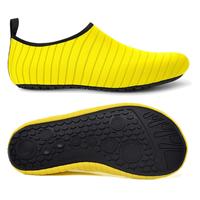 Chaussures aquatiques en tissu pour hommes et femmes, à enfiler, pour la natation, la plongée et la plage - Chaussures de yoga respectueuses de la peau