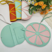 Étui de passeport pliable multifonction en cuir PU en forme de fruit avec cordon, housse de passeport portable en forme de citron, porte-cartes