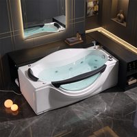 Baignoire de massage à remous moderne de luxe en acrylique, pour spa d'appartement intérieur, avec lampe colorée, oreiller de tête et cascade d'eau