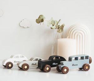 Camion en bois personnalisé, jouet sensoriel avec noms, jouet pour tout-petits, premier cadeau de Noël pour les enfants, pour le salon - Product Image 2