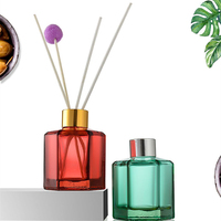 Vente en gros de flacons diffuseurs d'arômes en verre transparent hexagonal de luxe vides de 50 ml et 120 ml pour hôtel et maison