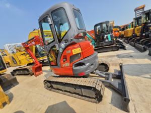 Grande demande pour U35 Pelle hydraulique Mini pelle sur chenilles d'occasion Machines de construction de 3 tonnes avec boîte de vitesses et pompe - Product Image 3