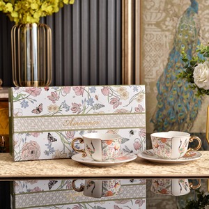 Juego de tazas y platillos de té en caja de regalo para servicio de té en casa u hotel, ideal para regalo. - Product Image 1