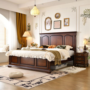 <span class=keywords><strong>Lit</strong></span> vintage en <span class=keywords><strong>bois</strong></span> massif avec grande tête <span class=keywords><strong>de</strong></span> <span class=keywords><strong>lit</strong></span> élégamment sculptée pour créer une atmosphère <span class=keywords><strong>de</strong></span> chambre à coucher classique et confortable - Product Image 1