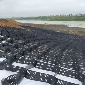 Géocellule de <span class=keywords><strong>gravier</strong></span> en nid d'abeille HDPE Vente en gros <span class=keywords><strong>Panneau</strong></span> de pavés à emboîtement <span class=keywords><strong>Stabilisateur</strong></span> de <span class=keywords><strong>gravier</strong></span> géocellulaire Protection de la pente du mur de soutènement - Product Image 2