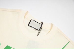 T-shirt basique à manches courtes pour homme, en coton 100 %, style vintage classique, imprimé, décontracté, respirant, coupe ample, de la marque Gu cci, luxe et mode. - Product Image 6