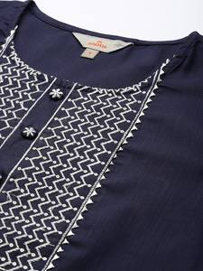 Lámina de impresión Yoke Design Gotta Patti rayón viscosa Kurta con pantalones y Dupatta - Product Image 2