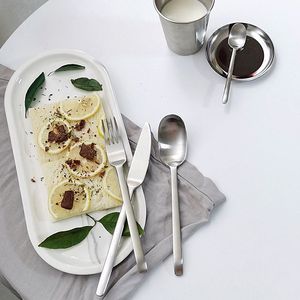 Set di Posate in Acciaio Inox Opaco Stile Industriale Americano Vintage Nordico con Coltello da Bistecca, Forchetta e Cucchiaio da Dessert - Product Image 3