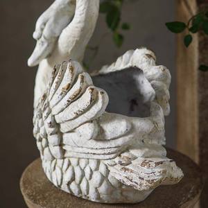 Maceta de Resina con Forma de Cisne, Jardinera Decorativa de Estilo Retro para Exteriores, Contenedor para Plantas para la Entrada del Hogar o el Patio - Product Image 4