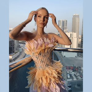 Vestido de novia de alta calidad de fabricación OEM vestido de plumas personalizado hecho a mano por TNBP - Product Image 1