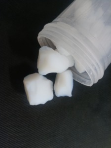Échantillon gratuit Bloc <span class=keywords><strong>de</strong></span> particules d'aérogel <span class=keywords><strong>de</strong></span> <span class=keywords><strong>silice</strong></span> Isolation thermique hydrophobe hydrophile - Product Image 6