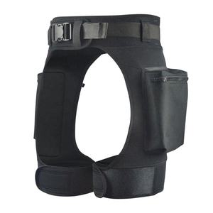 Pantaloncini da sub in Neoprene di buona qualità con 2 tasche per le immersioni - Product Image 1