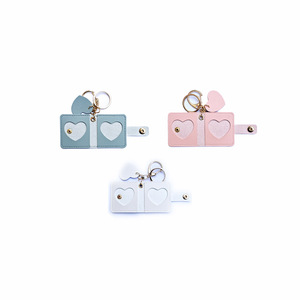 Mini Album Fotografico Premium in Pelle con Portachiavi a Cuore, Album per Coppie, Cornici per Foto, Accessori per Album Fotografici - Product Image 4