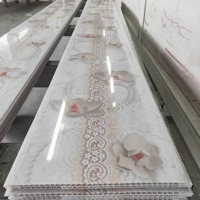 Plafond en PVC de Dubaï Design 250x7.5mm Panneau blanc brillant pour les Philippines Bande de ventilation Panneau ignifuge Fonction Easy Grid