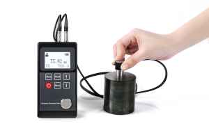 Petrol ve gaz endüstrisinde alüminyum/çelik borular için kendinden güvenli ultrasonik kalınlık ölçer leeb320 - Product Image 4