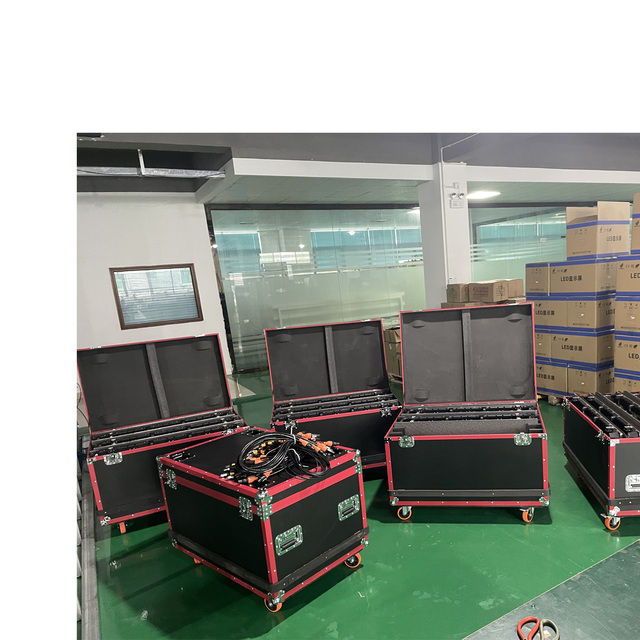 960*960mm Flight case Indoor or Outdoor LED Display Rental Cabinet for Video Wall Panel