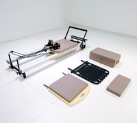 Machine de Pilates Reformer en aluminium avec ressorts réglables pour studio à domicile, entraînement complet du corps