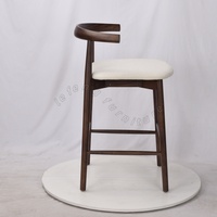 Tabourets de bar modernes en gros, tabourets de bar style ferme avec dossier incurvé, pieds en bois massif, tabourets de bar hauteur comptoir pour îlot de cuisine