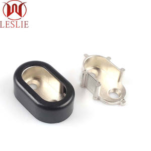 Support <span class=keywords><strong>de</strong></span> tringle <span class=keywords><strong>de</strong></span> penderie ovale chromé en alliage <span class=keywords><strong>de</strong></span> zinc pour accessoires <span class=keywords><strong>de</strong></span> meubles <span class=keywords><strong>LESLIE</strong></span> YT-1510A - Product Image 4