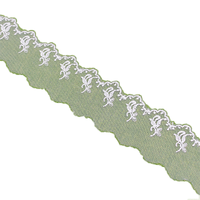 Dentelle brodée en maille blanche de haute qualité avec de petites fleurs délicates pour la décoration des vêtements féminins