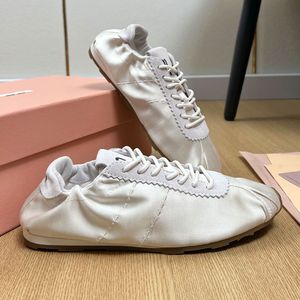 Zapatillas de Skate Bajas de Seda Nuevas 2026, Estilo Vintage con Suela Delgada, Zapatillas Deportivas Casuales Planas con Parte Superior Suave y Arrugada para Mujer - Product Image 5