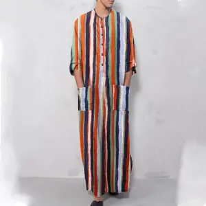 Islamische Kleidungsdesigns aus Dubai weicher Thobe Stoff omanischer Stil Herren Kabus Kaftan Thawb kundenspezifische Größe
