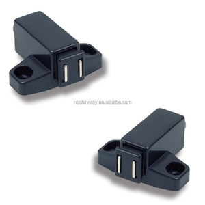 Loquets <span class=keywords><strong>de</strong></span> <span class=keywords><strong>porte</strong></span> à <span class=keywords><strong>fermeture</strong></span> magnétique <span class=keywords><strong>automatique</strong></span> noire style avion avec <span class=keywords><strong>fermeture</strong></span> <span class=keywords><strong>de</strong></span> <span class=keywords><strong>porte</strong></span> d'armoire en métal pour la cuisine (lot <span class=keywords><strong>de</strong></span> 2) - Product Image 5