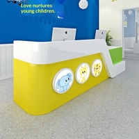 Bureau d'accueil moderne sur mesure pour écoles maternelles et préscolaires, mobilier en panneaux de bois pour l'entrée des écoles