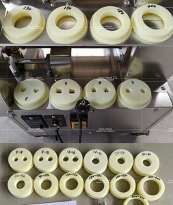 Machine à pâte et diviseuse de pâte pour pains, pizzas, gâteaux et autres snacks – Satisfaire les clients est notre objectif – En vente - Product Image 3