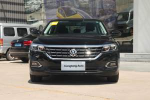Volkswagen <span class=keywords><strong>Passat</strong></span> 1.4TSI Turbo Business Edition Berlina <span class=keywords><strong>2019</strong></span> Usata per Pendolarismo Quotidiano, Sedili in Pelle, Cambio Automatico, Guida a Sinistra, Cerchi R16 - Product Image 3