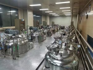 Macchina per la produzione di sciroppo pettorale vasino liquido per uso orale macchina per la miscelazione del Gel doccia linea di produzione - Product Image 5