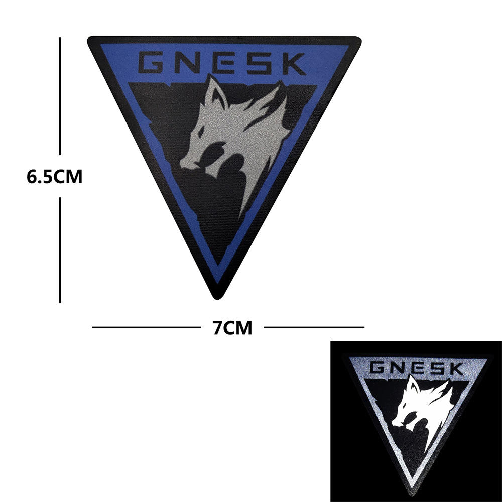 หมาป่าสีขาวสะท้อนแสง M00351