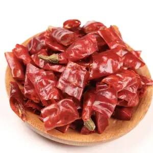 Chinese manufacturer crushed red pepper dried chili flakes sliced dried chili flakes