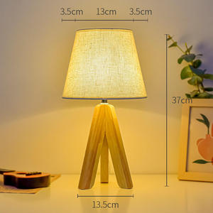 Lámpara de Mesa Trípode de Madera Natural Nórdica con Pantalla de <span class=keywords><strong>Lino</strong></span>, Lámpara de Noche Minimalista de Madera con Pantalla de Tela de <span class=keywords><strong>Lino</strong></span> - Product Image 2