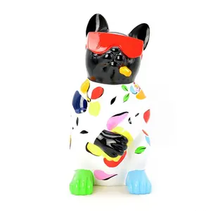 真人大小的哈巴狗雕像家居装饰彩色动物树脂玻璃纤维雕塑艺术礼品可爱猫摆件酷工艺品