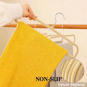 <span class=keywords><strong>Cintres</strong></span> en velours floqués pour costumes et vêtements, <span class=keywords><strong>fins</strong></span> et peu encombrants, avec rotation à 360°, vente en gros °   Crochet pivotant - Product Image 3