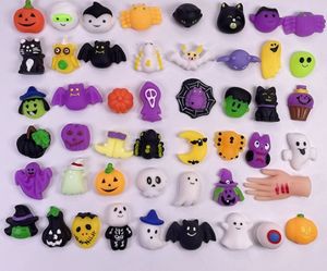 Mochi Squishy Toys Halloween Thème Mignon Kawaii Mini Soft Fidget Squeeze Ghost Bat Décompression Toy Party Favor pour Garçon et Fille - Product Image 2