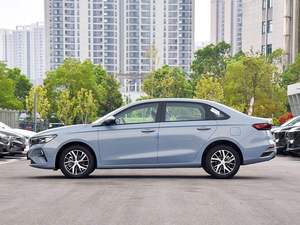 Nuova Auto Economica Emgrand 2024 2025 1.5L L4 EV ad Alta Velocità, Berlina 4 Porte 5 Posti con Trasmissione Manuale, Autonomia 401-500km - Product Image 1