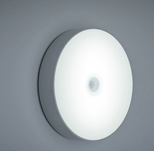 Более дешевые USB-перезаряжаемые беспроводные магнитные светодиодные светильники для шкафа, ночник для спальни, светильник с датчиком движения, светильник для лестницы с датчиком движения - Product Image 1